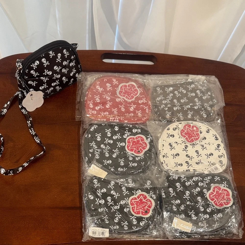 New Miniature Skull Crossbody Bag